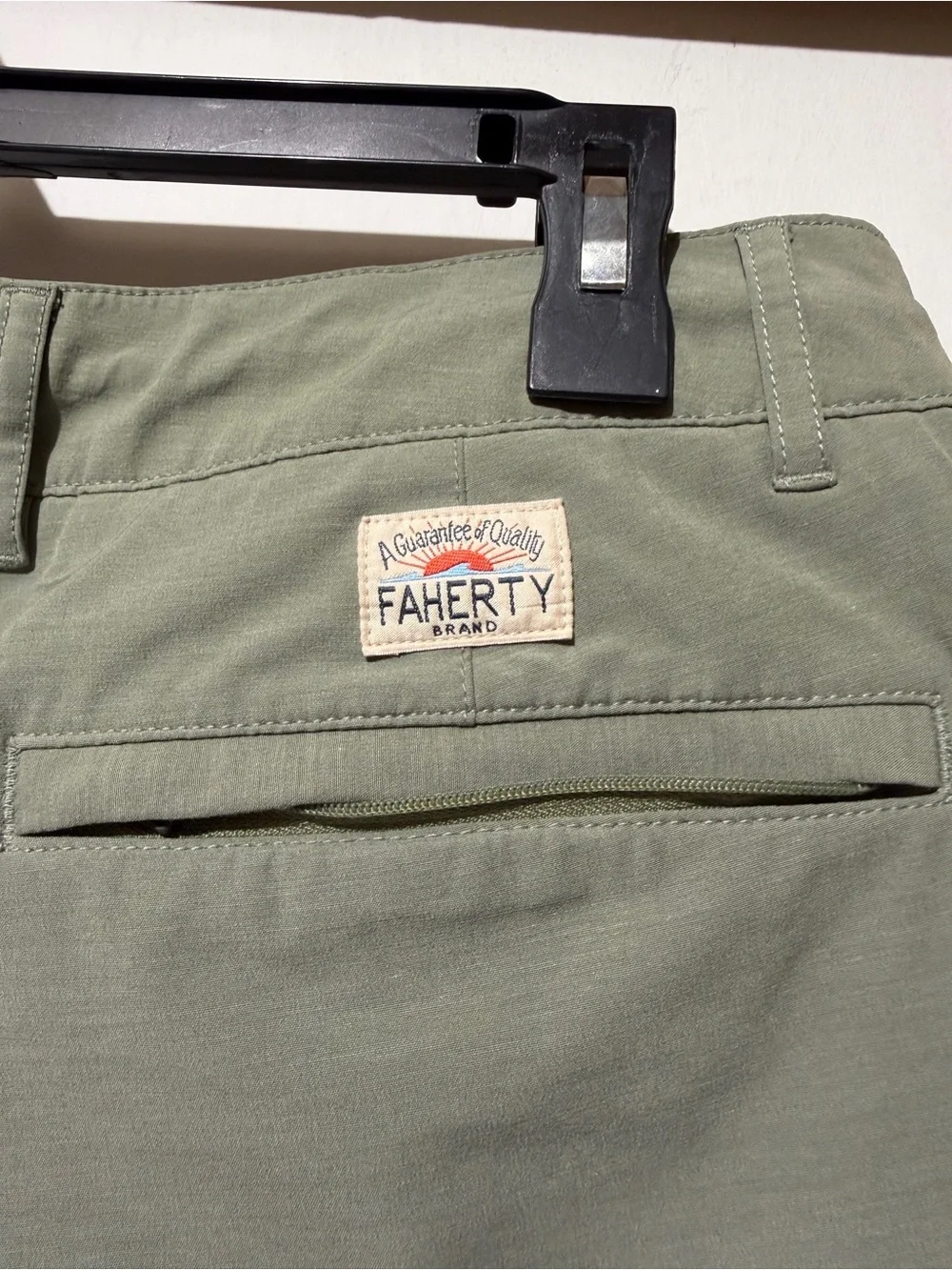 Faherty Brand All Day Hybrid Shorts Olive Green Size Medium